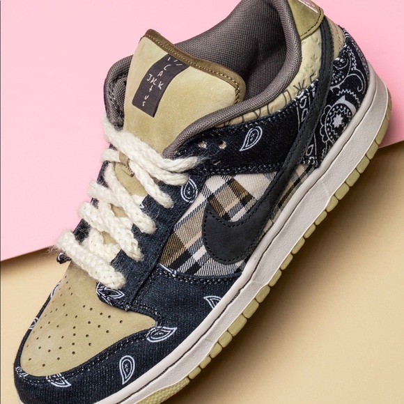 travis scott nike low top